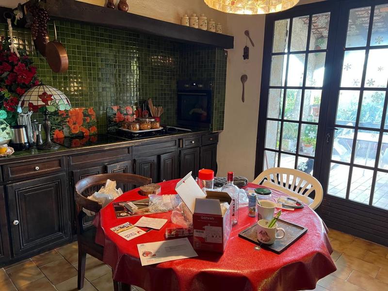 Maison - 300 m² - 6 pièces