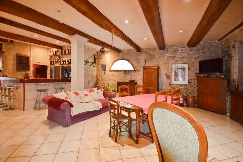 Maison - 224 m² - 6 pièces