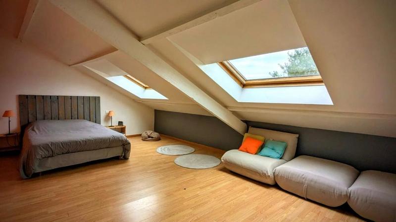 Propriété - 237 m² - 6 pièces