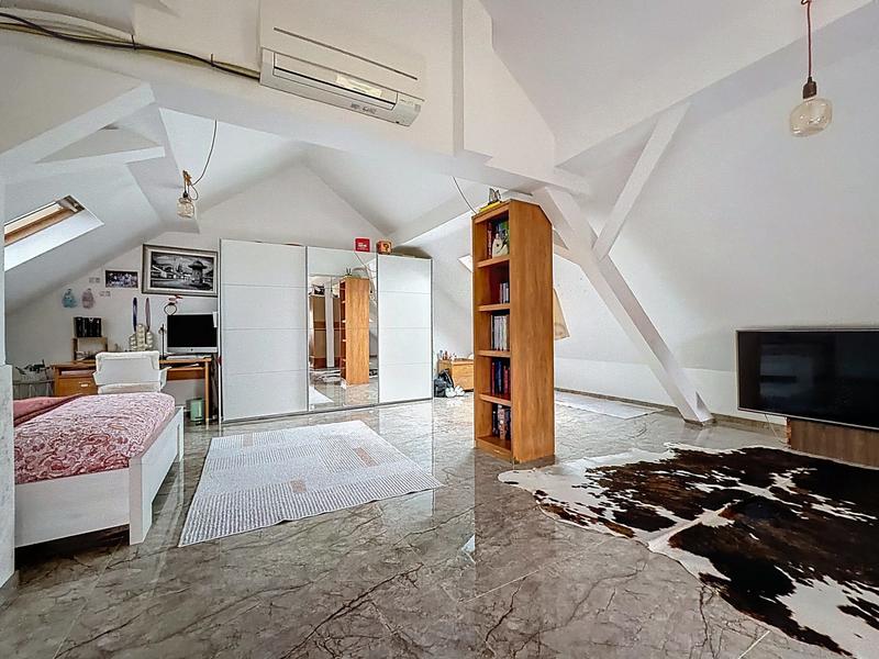 Maison - 145 m² - 6 pièces