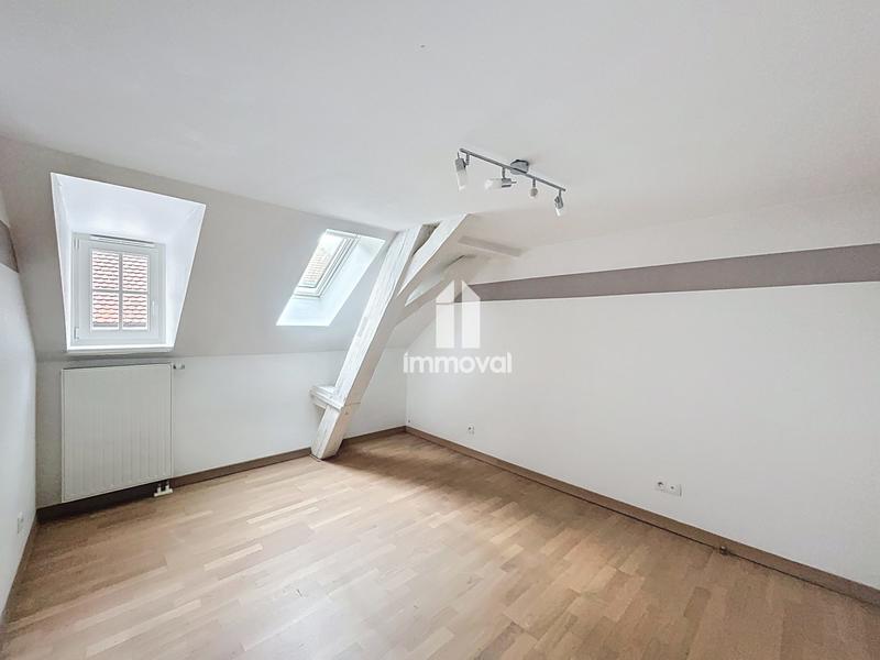 Appartement - 81 m² - 3 pièces