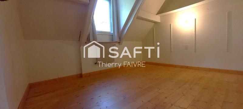 Maison - 209 m² - 10 pièces