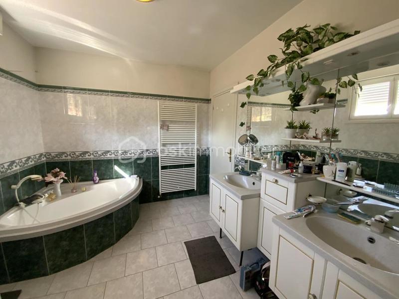 Maison de ville - 138 m² - 7 pièces