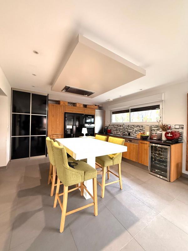 Maison - 150 m² - 4 pièces