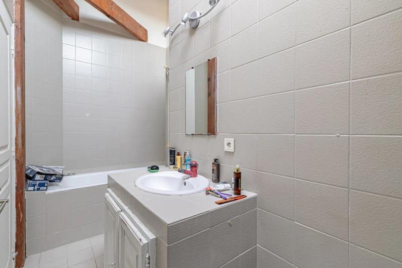 Maison - 230 m² - 10 pièces