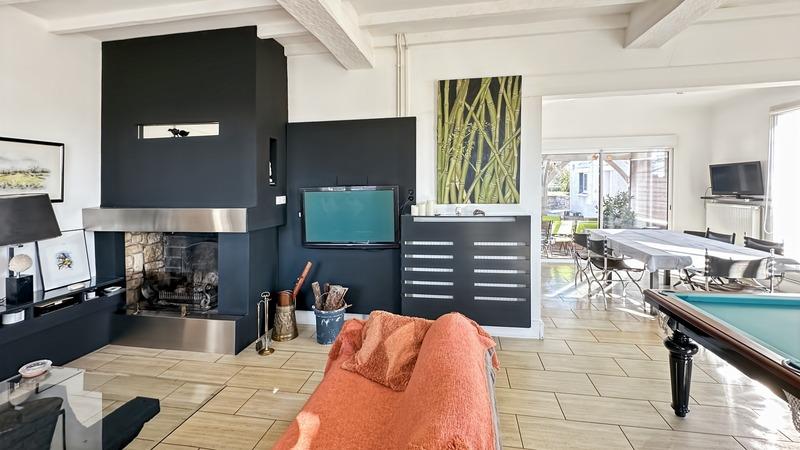 Maison - 205 m² - 6 pièces