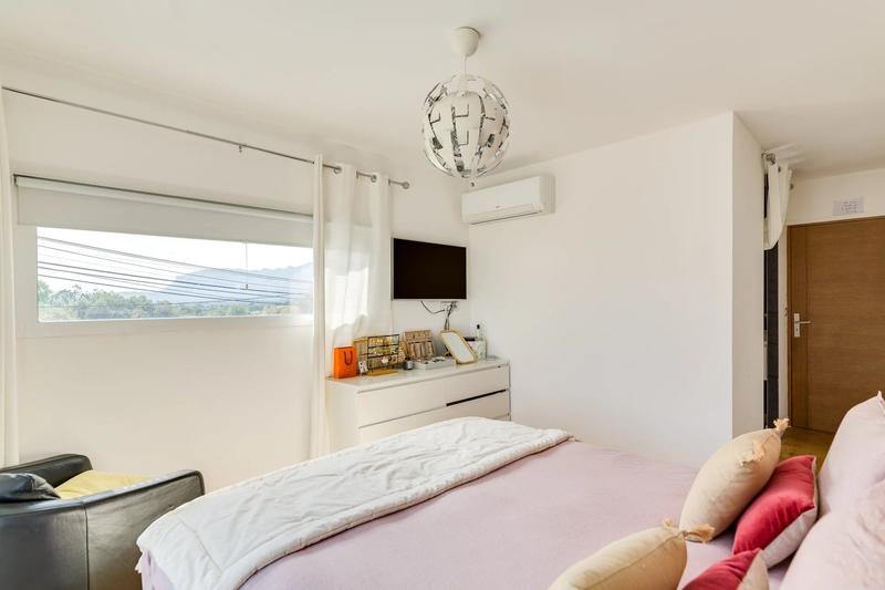 Maison - 160 m² - 4 pièces