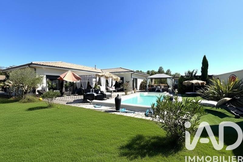 Maison - 198 m² - 5 pièces