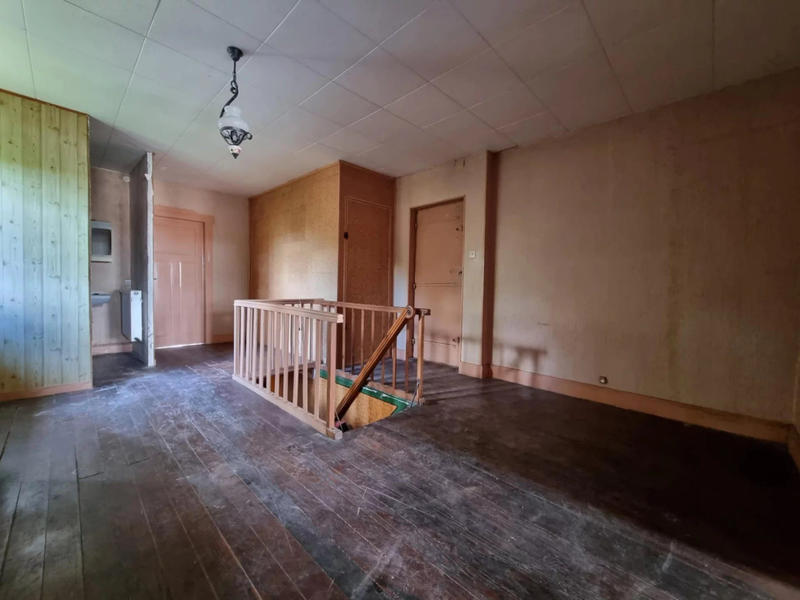 Maison traditionnelle - 269 m² - 6 pièces