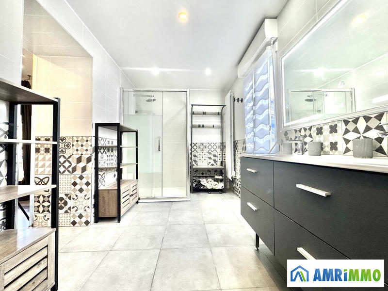 Maison - 84 m² - 3 pièces