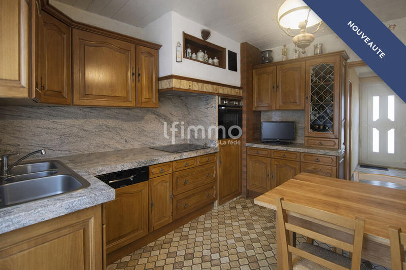 Maison - 92 m² - 5 pièces