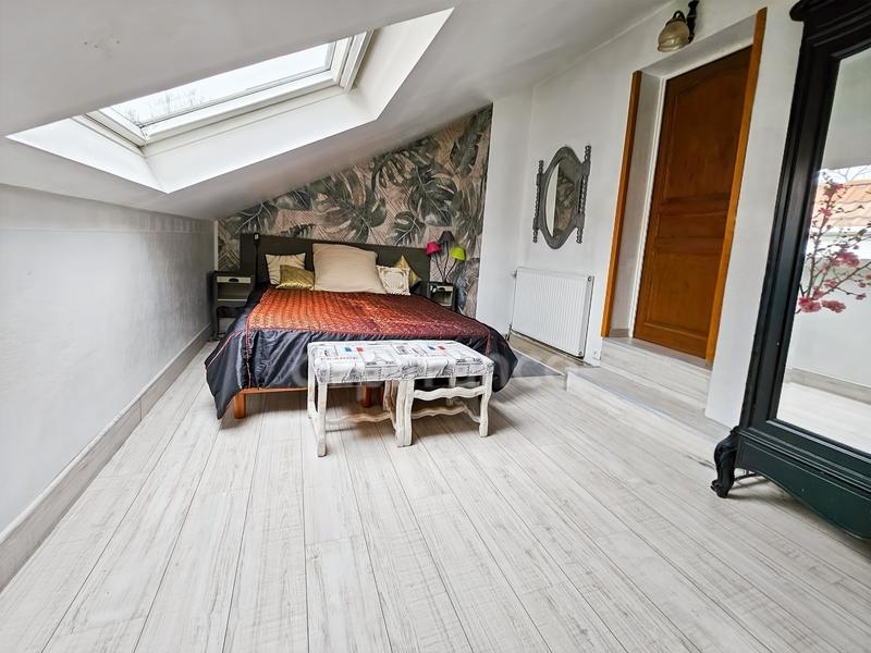 Maison - 127 m² - 7 pièces