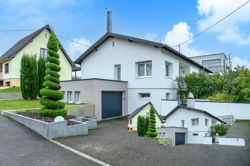 Maison - 268 m² - 6 pièces