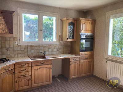 Maison - 110 m² - 6 pièces