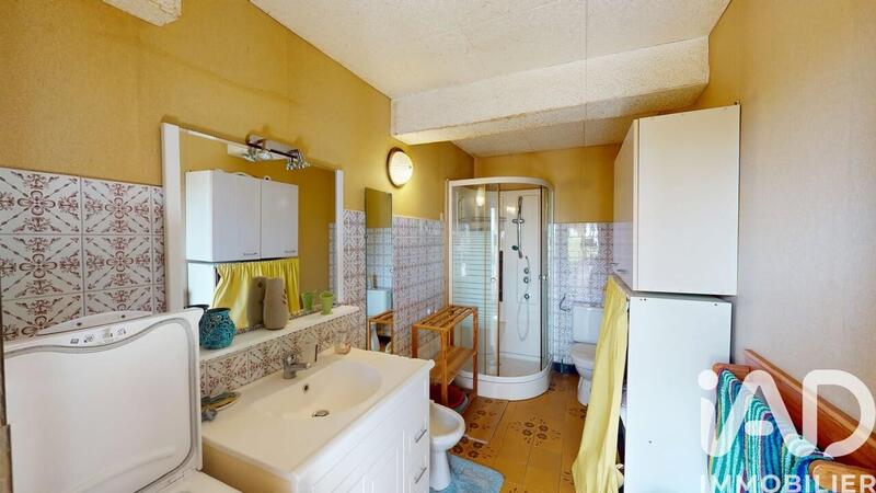 Maison - 208 m² - 8 pièces