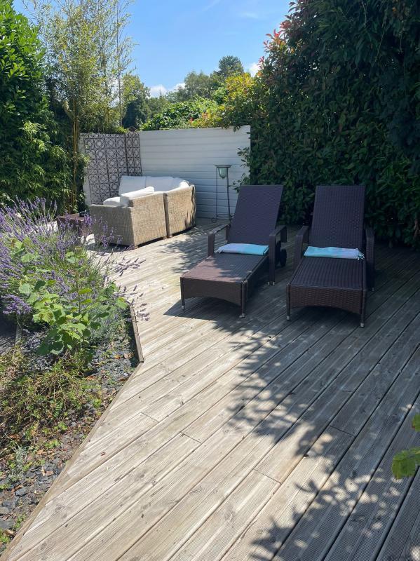 Maison - 250 m² - 10 pièces