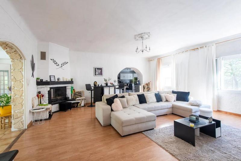 Villa - 280 m² - 11 pièces