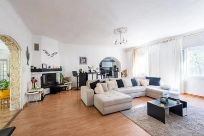 Villa - 280 m² - 11 pièces