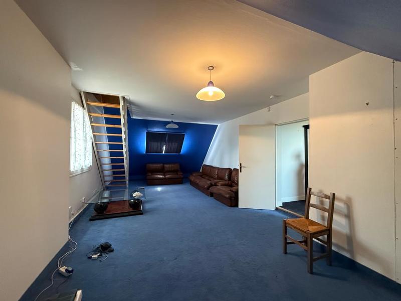 Maison de ville - 230 m² - 6 pièces