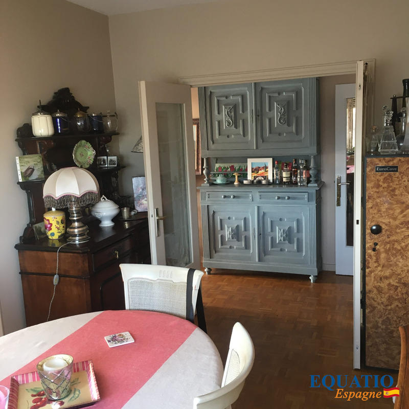 Appartement - 110 m² - 6 pièces