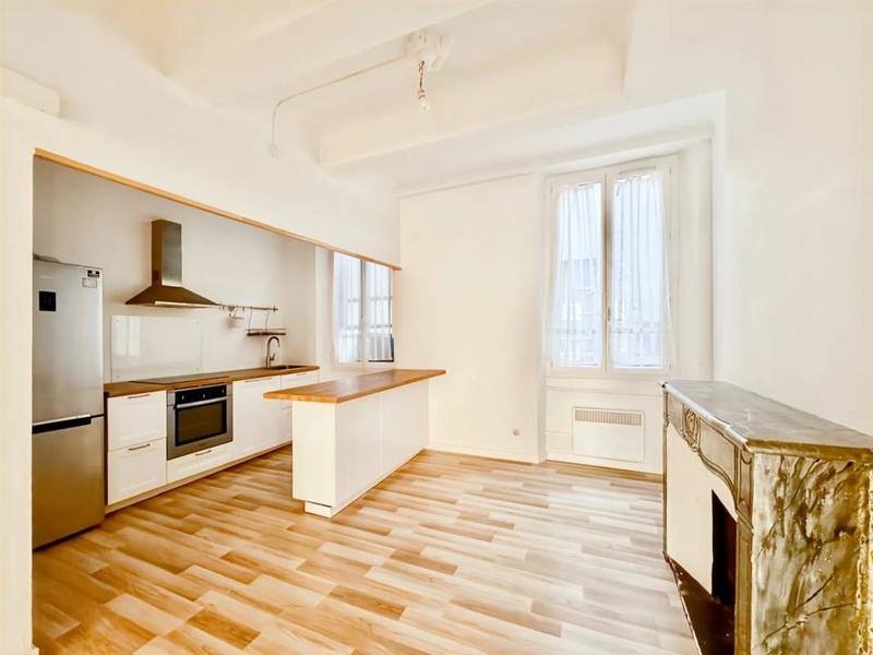 Appartement - 81 m² - 3 pièces