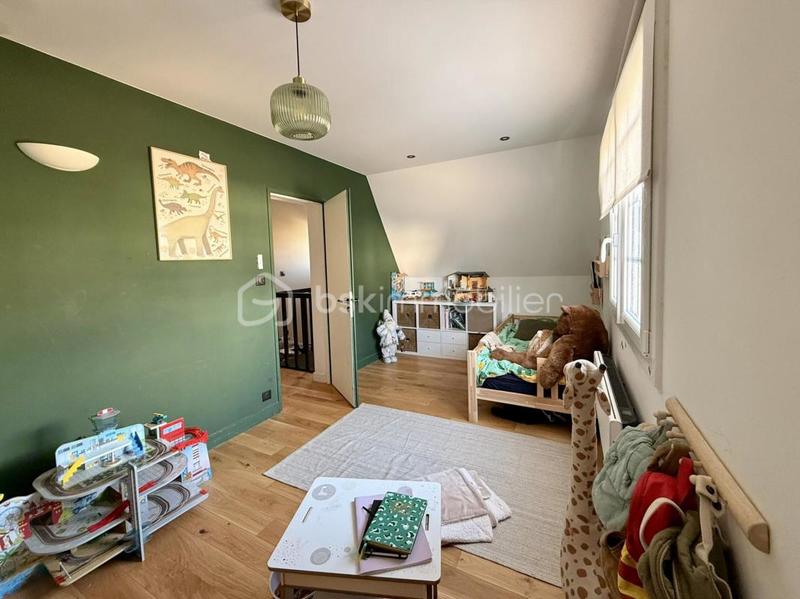 Pavillon - 122 m² - 6 pièces