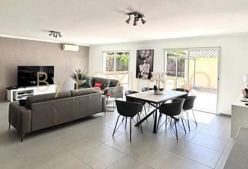 Maison - 137 m² - 5 pièces