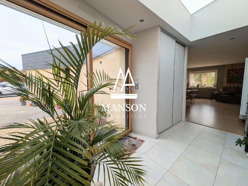 Maison ancienne - 242 m² - 10 pièces