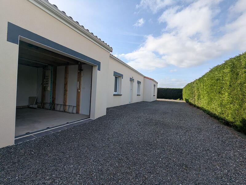 Maison - 140 m² - 6 pièces