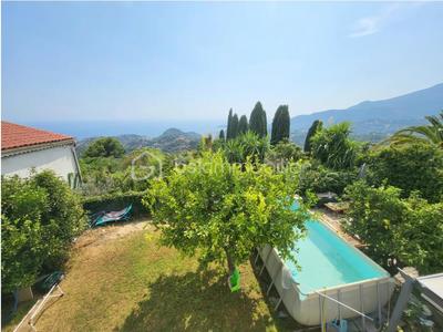 Maison - 124 m² - 4 pièces