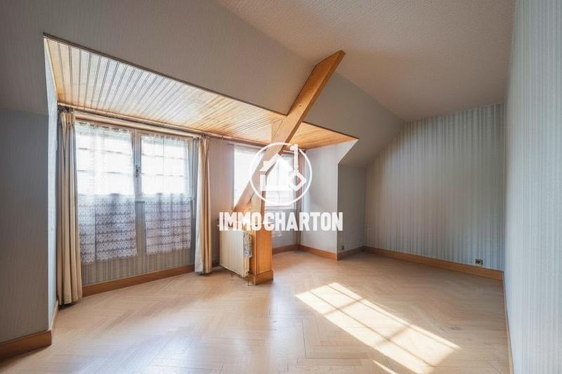 Maison - 212 m² - 8 pièces