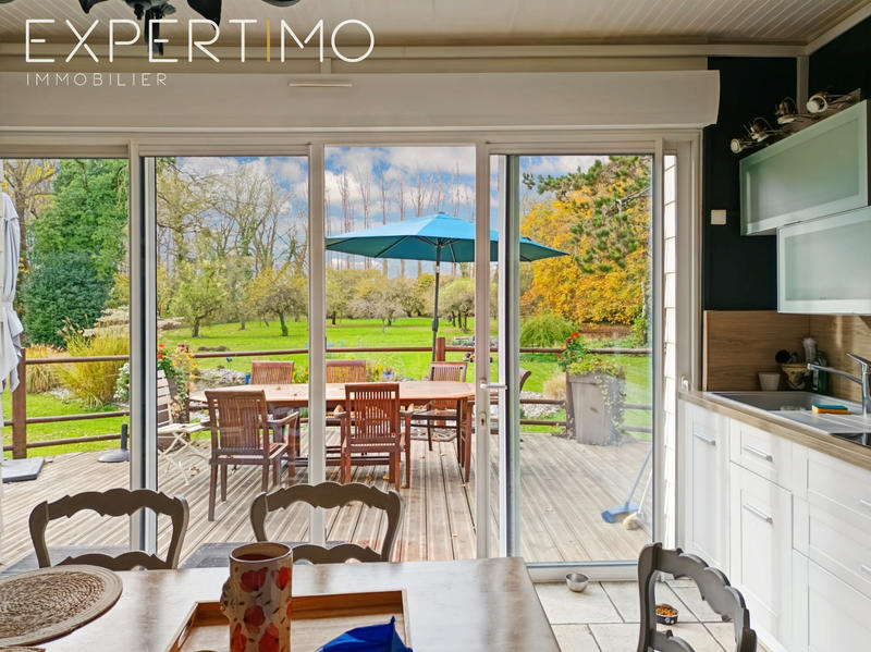 Maison - 284 m² - 12 pièces