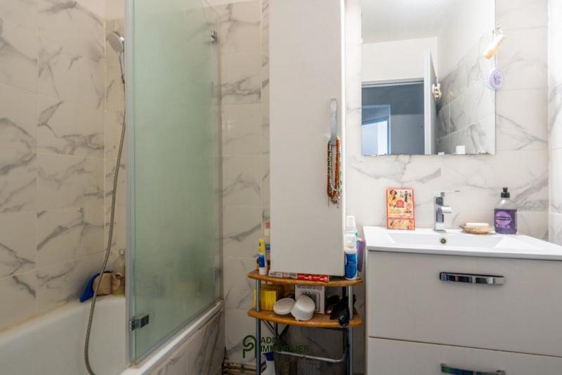 Appartement - 49 m² - 2 pièces