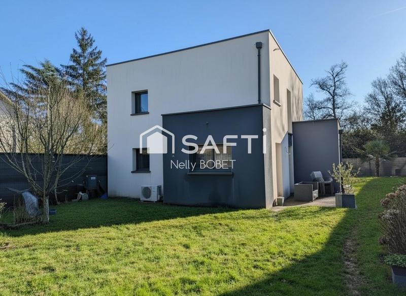 Maison - 95 m² - 5 pièces