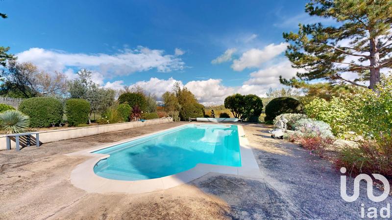 Maison - 280 m² - 10 pièces