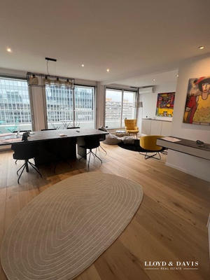 Appartement - 160 m² - 5 pièces