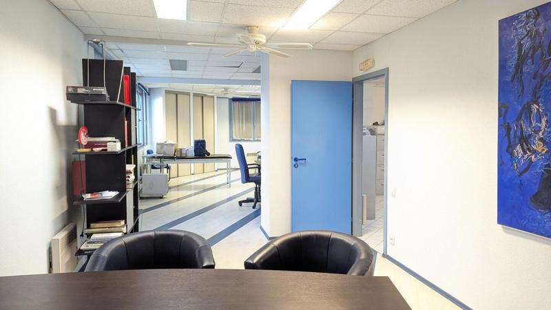 Bureau - 113 m² - 4 pièces