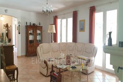 Villa - 1 500 m² - 4 pièces