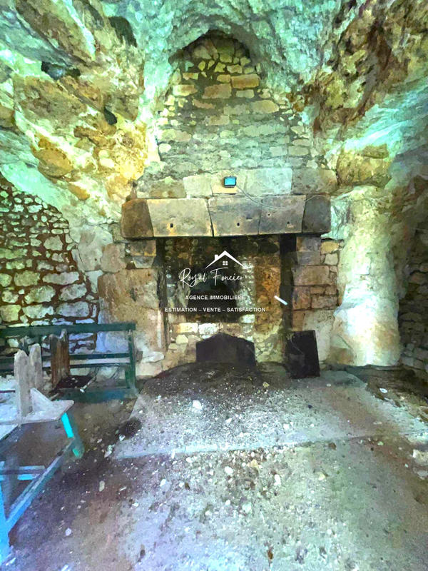 Maison ancienne - 169 m² - 7 pièces