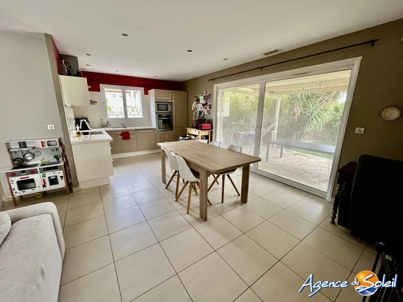 Maison - 92 m² - 4 pièces