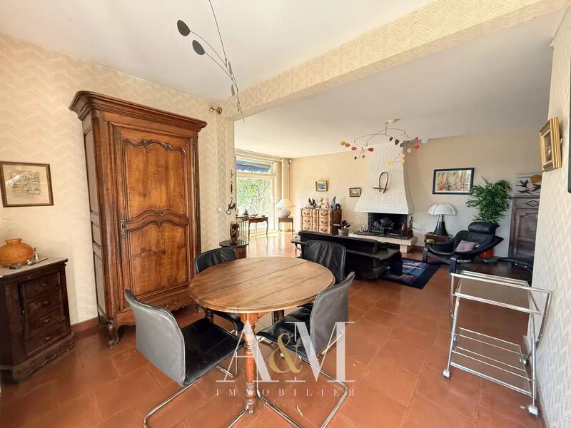Villa - 145 m² - 6 pièces
