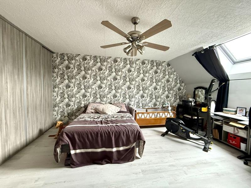 Maison - 163 m² - 7 pièces