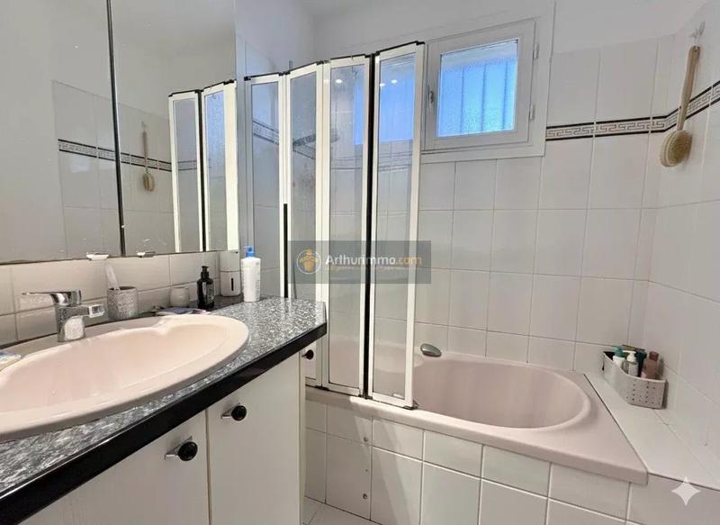 Appartement - 56 m² - 3 pièces