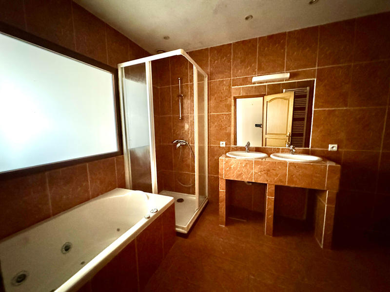 Appartement - 85 m² - 4 pièces