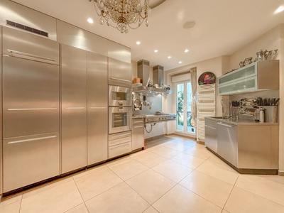 Appartement - 87 m² - 3 pièces