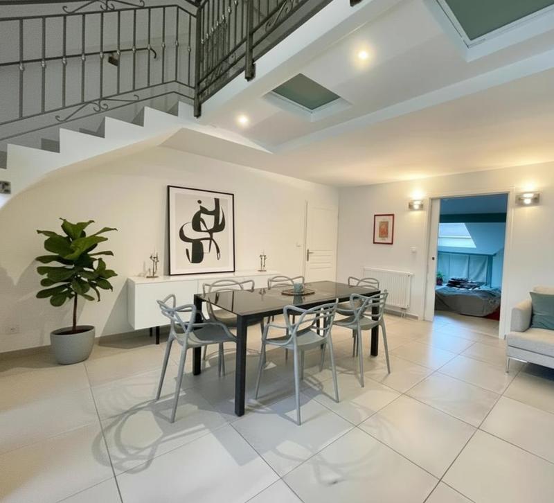 Duplex - 150 m² - 7 pièces
