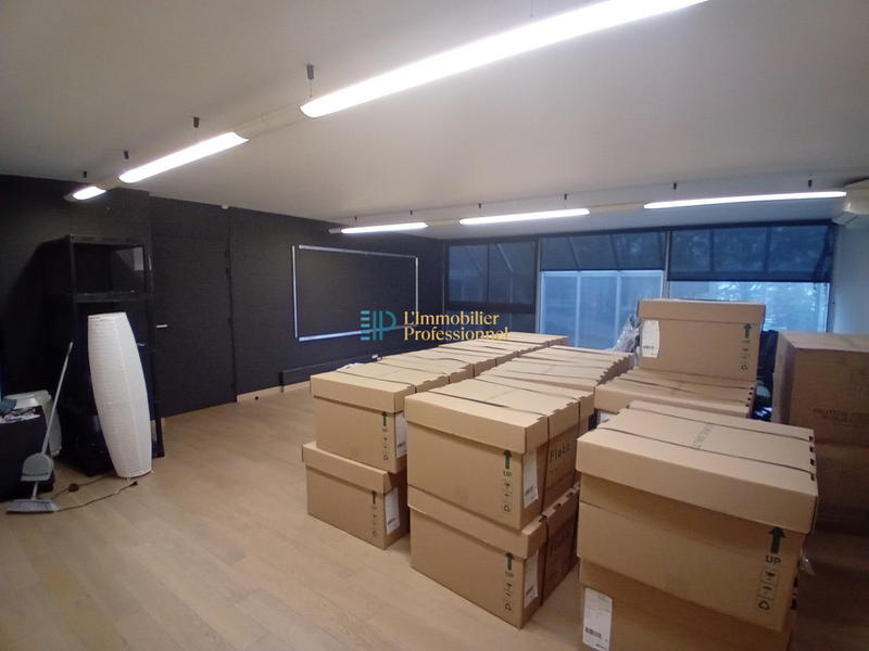 Bureau - 470 m²