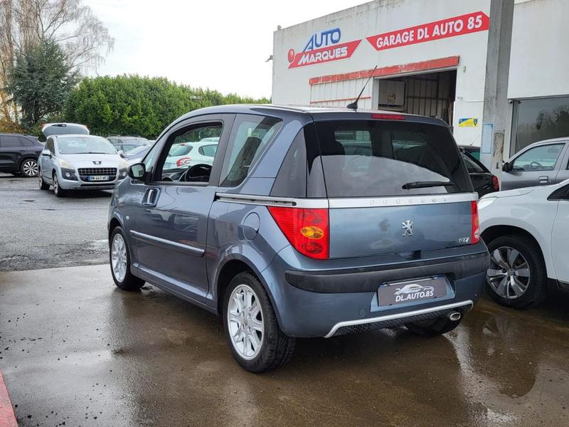 Peugeot 1007 Black And Silver 1.6 Hdi