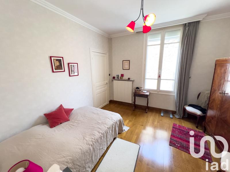 Maison - 280 m² - 8 pièces