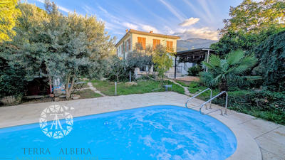 Villa - 170 m² - 4 pièces